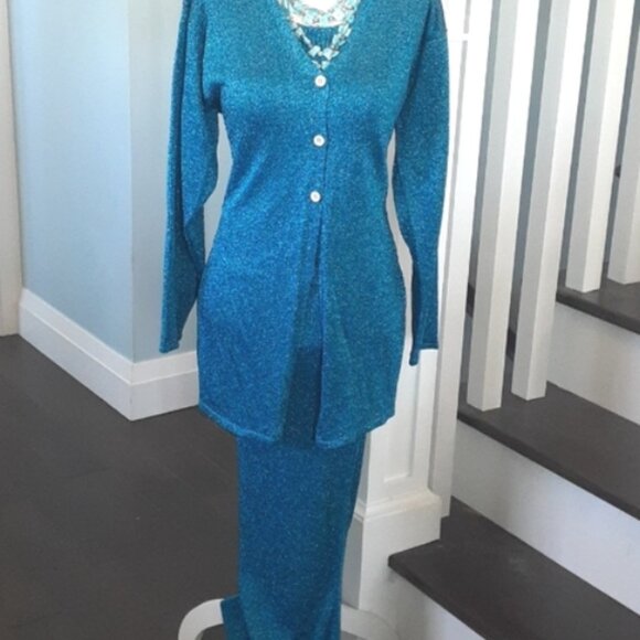 Super sparkly and stretch metallic blue open back cardigan 🎁 - Picture 8 of 9